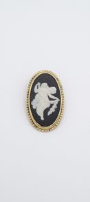 925 vintage sterling silver gold plated Wedgwood brooch