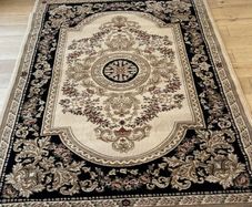 Beautiful and well kept symphony rug  SIZE : 150 x 210