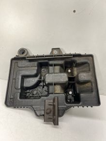 Hyundai Tucson 2017 Battery Tray Bracket Holder 37150d3000 A2l5b3s