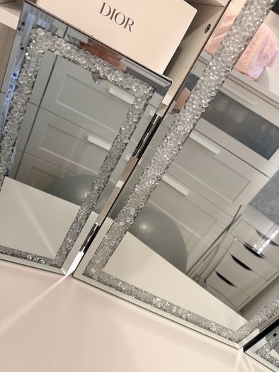 vanity mirror