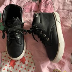 boys hi- tops size UK 8 - EU 25