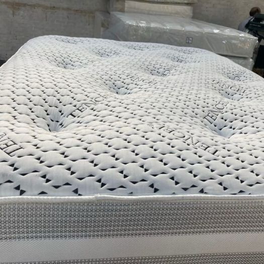 2000 Pocket spring mattresses free delivery