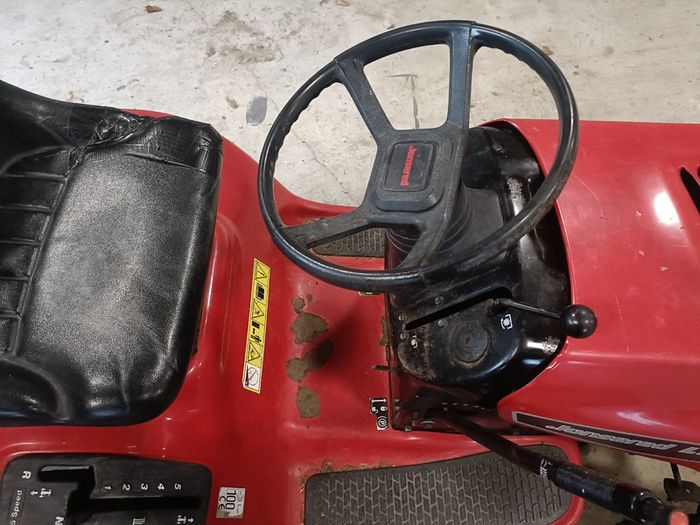 Ride On Lawnmower