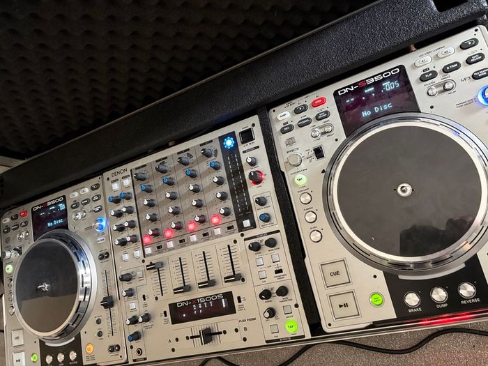 Professional Denon DJ Setup  Complete Plug and Play Mobile DJ Rig  Flight Case, Speakers & 2,000 Songs Included