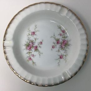 Paragon Fine Bone China "Victoriana Rose" Ashtray