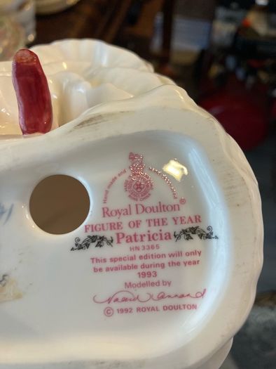 Royal Doulton figurine Figure of the year "Patricia"