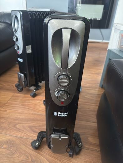 2 Russell Hobbs radiators