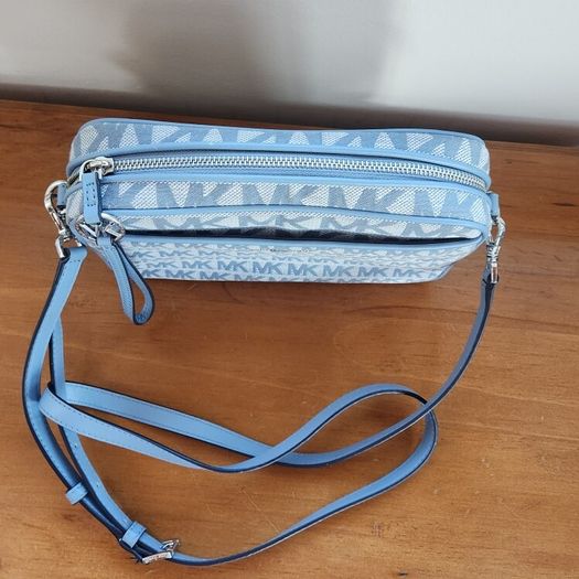 Michael kors crossbody bag