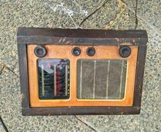 Vintage Cossor Valve Radio