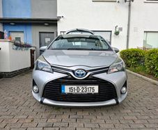 2015 Toyota Yaris Hybrid Luxury Auto