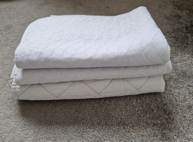 Waterproof mattress and sheet protector