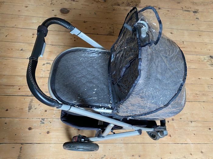 Uppa Baby Travel System (Buggy, Carrycot, Adapters, Booklet, Accessories & Original Carry Bag)