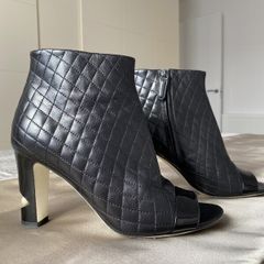 Rare and Glamorous model Ankle Boots. CHANEL. EU:40. Perfect conditions.