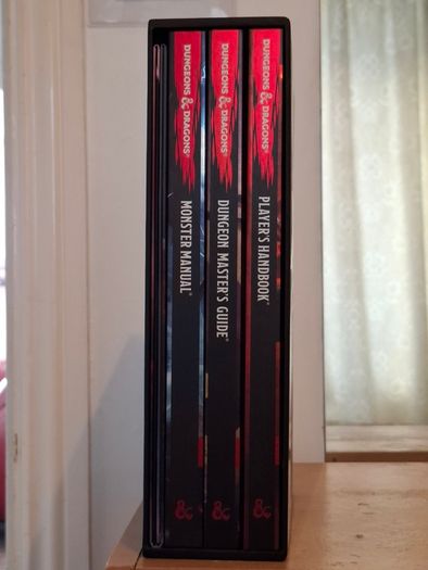 D&D Core Rulebooks (Dungeons & Dragons Gift Set)
