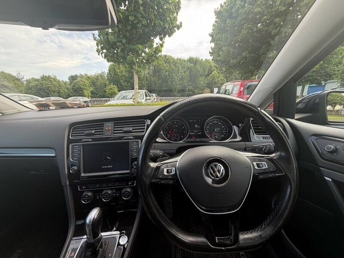 VW Golf Highline 1.4 Auto | 107k