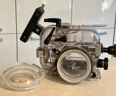 Vintage Ikelite Underwater SLR Camera Housing