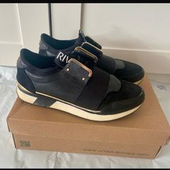 Womens trainers