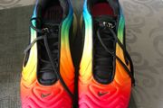 Mens Nike trainers size 8 reduced