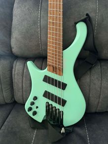 ibanez left handed bass, stainless steel frets