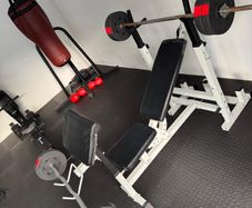 Weight bench and weights