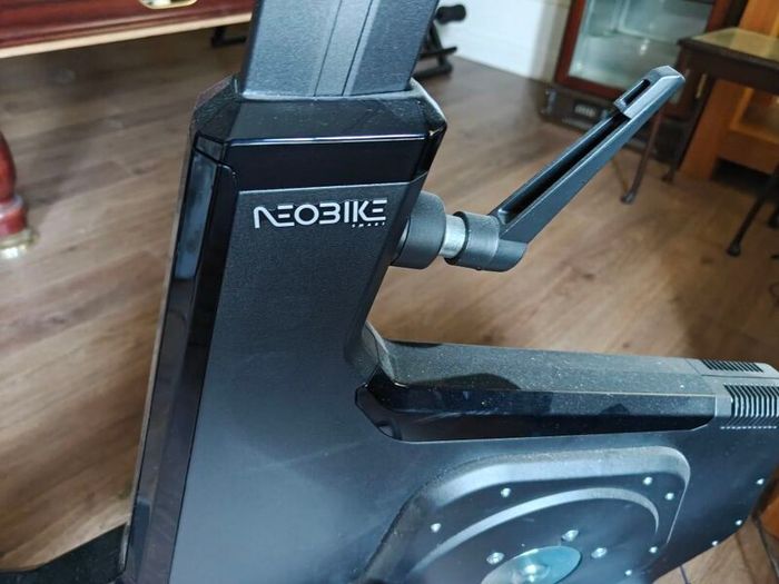 Tacx neo smart bike