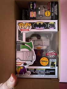 Funko Pop Joker Chase Gamestop Mystery box 2019 exclusive