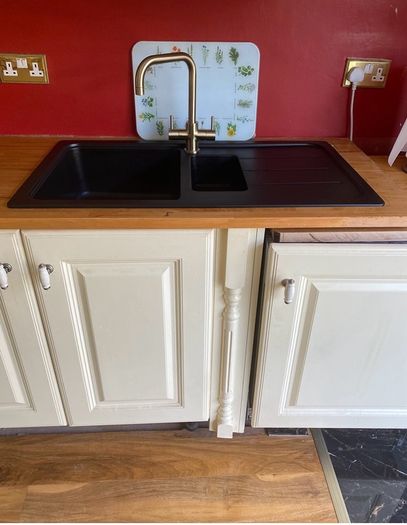Kitchen + Island + Solid Oak worktops + black sink & gold mixer tap + integrated dishwasher