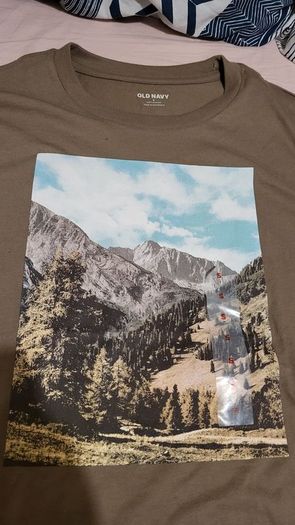 old navy small dark cream t shirt