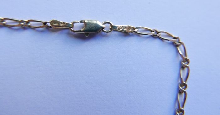 Vintage Solid 9Ct Yellow Gold 375 Figaro link Bangle Bracelet,  length 7.5" - 1,8g