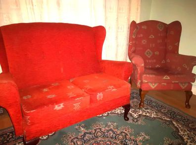 2 seater Queen Anne