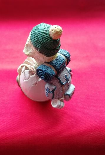 Resin Chicken Hillwalker/Hiker Vintage 1990s Eggbert Figurine
