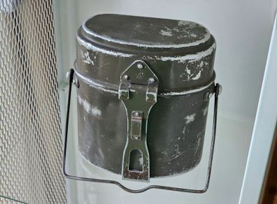 Vintage Swiss Army Mess kit Collectable Militaria