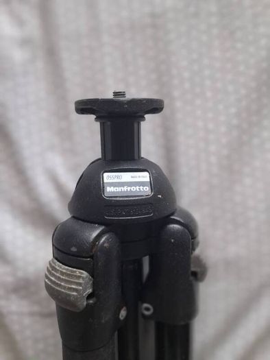 Manfrotto 055pro b tripod.