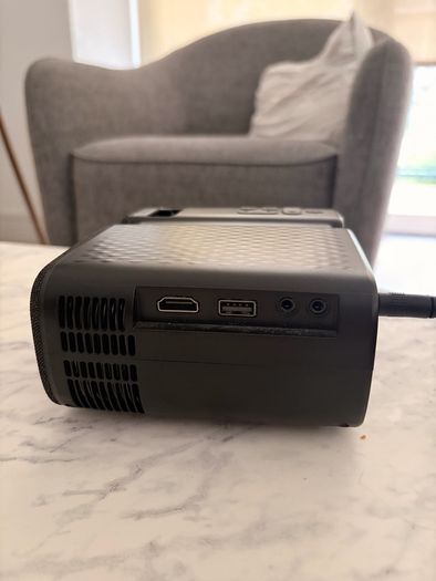 Giaomar Model C11 Movie Projector