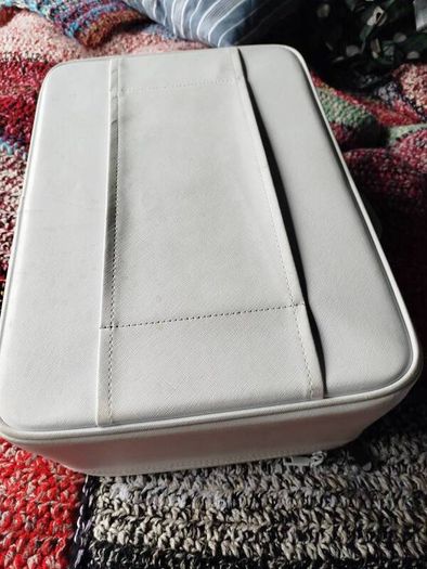 Make up case