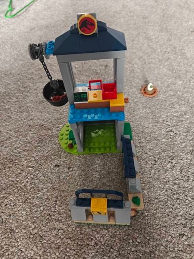 Lego Jurassic Park Velociraptor Escape 76957