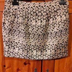 Size: 10  Ladies A wear Gold, cream, black Skirt. .
