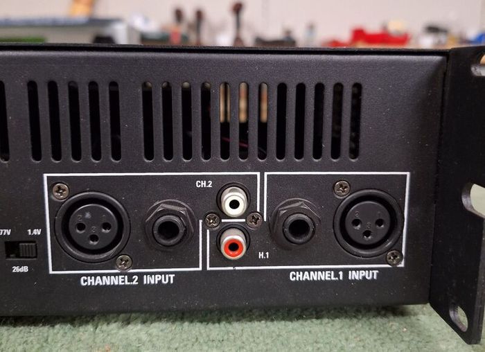Gatt 60x 2x300 watt power amp