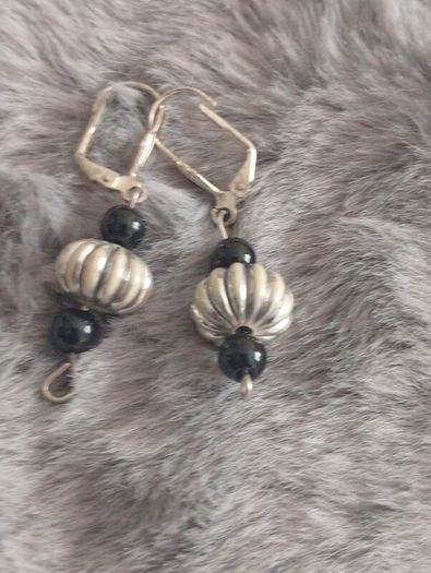 Earrings very nice,  mixed lot