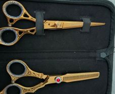 Barber scissors set