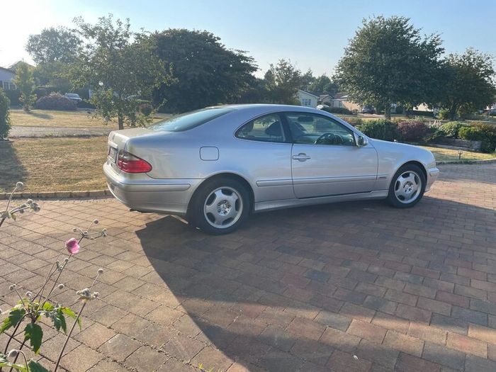 Mercedes-Benz CLK 2000