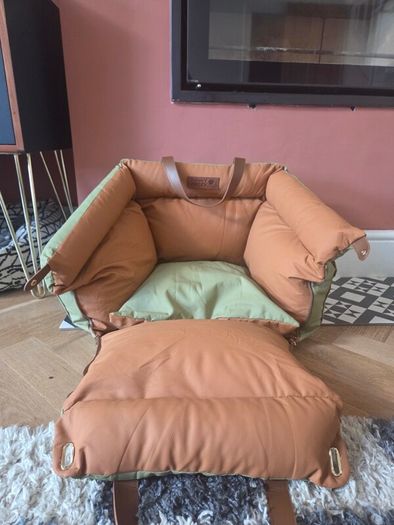 Brand new dog car seat