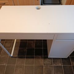 Desk Ikea