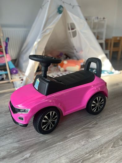 Stylish Pink VW T-Roc Ride-On Car