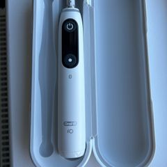 OralB IO 7 series electronic toothbrush