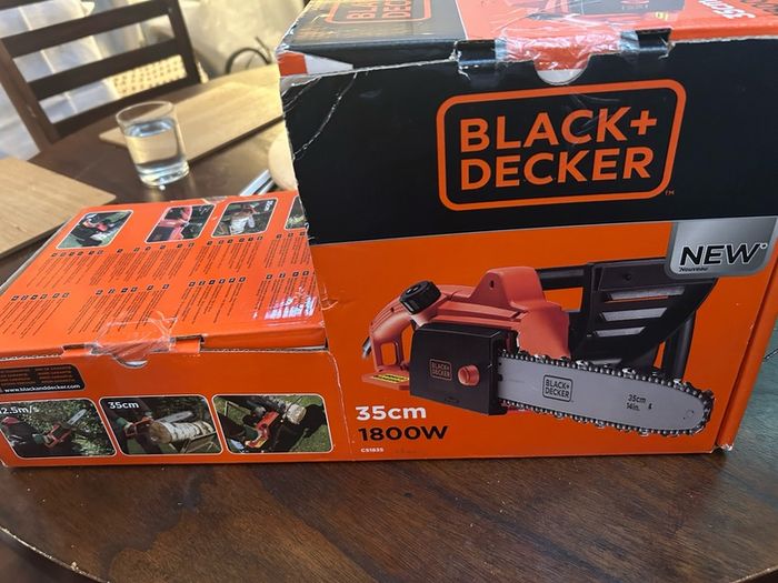 Black and Decker chainsaw