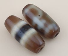 Vintage Himalayan Tibetan Treasure Vase & Stripe Pattern Agate Dzi Beads