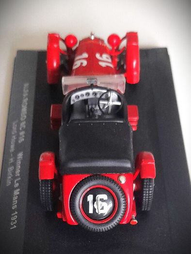 Diecast Model Le Mans Winning Alfa Romeo 8C 2300 Le Mans 1931 1st - IXO 1:43