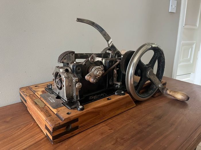 Frobana sewing machine