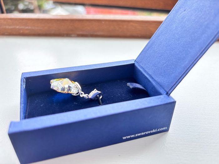 Swarovski charm (cross)